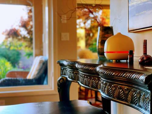 Villa With Amazing Garden And Comfortable Rooms