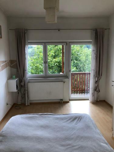 Haus Mit Garten