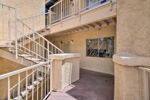 Apartamento Neat Condo With Balcony, Near Spring Training!