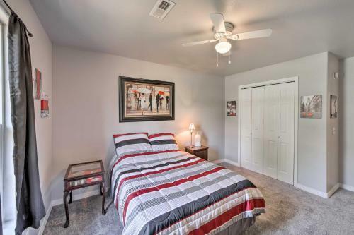 Convenient Centerton Retreat With Deck And Yard!