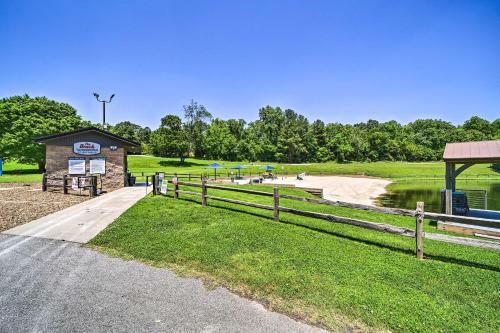 Stunning Bella Vista Retreat With Lake Access!
