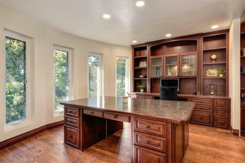 Provence Estate Nestled Along Lodi Wine Trails