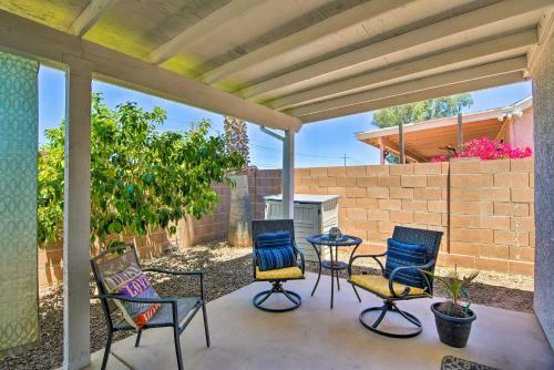 Sun-lit Tucson Digs With Private Pool And Patio!