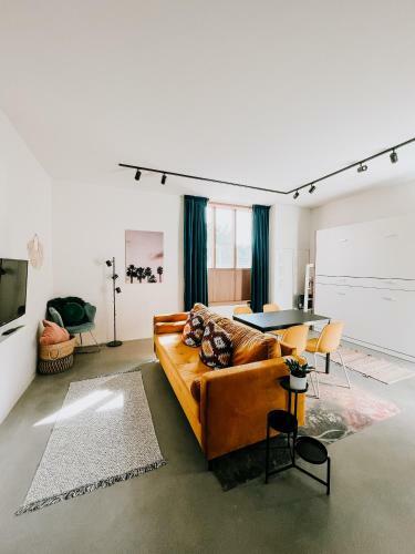 Apartamento Modern & Warm Appartement 1-4 Pers. (main Floor)
