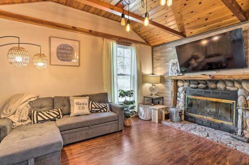 Cozy Big Bear Cabin With Decks Walk To Lake!