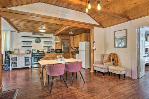 Cozy Big Bear Cabin With Decks Walk To Lake!