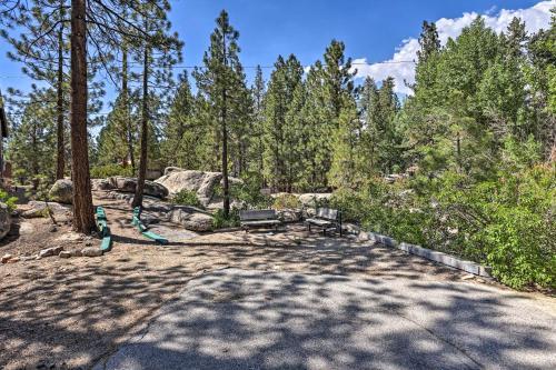 Cozy Big Bear Cabin With Decks Walk To Lake!