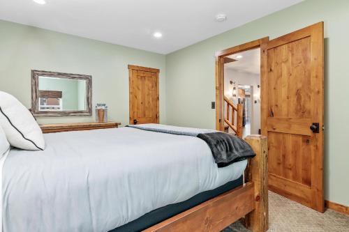 Rustic Ridge Manor