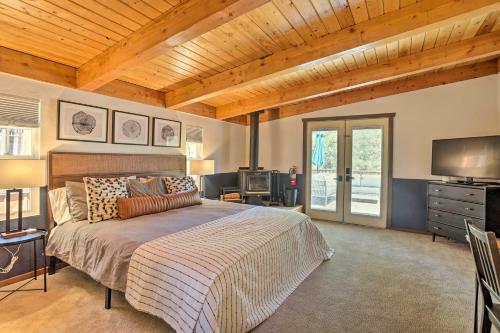 Charming Big Bear Lake Cottage Hike And Ski!