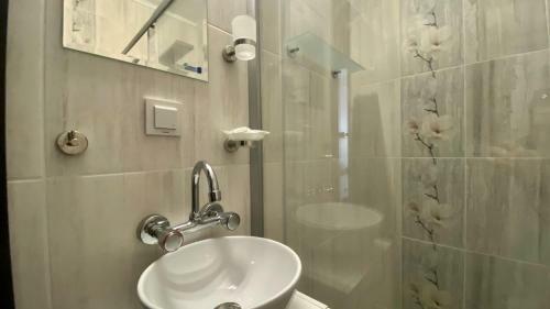 Bratanov Edelweiess Private Apartment