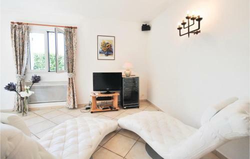 Holiday Home Chemin Du Tuff