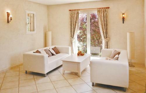 Holiday Home Chemin Du Tuff