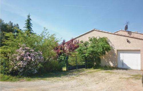 Holiday Home Chemin Du Tuff