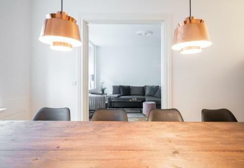 Beautiful Apartment Next To The Royal Palace
