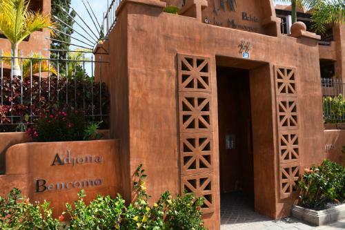 Adjona 2-2 Penthouse Sea View & Jacuzzi 2b