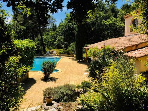 Villas Roque Blanc En Provence