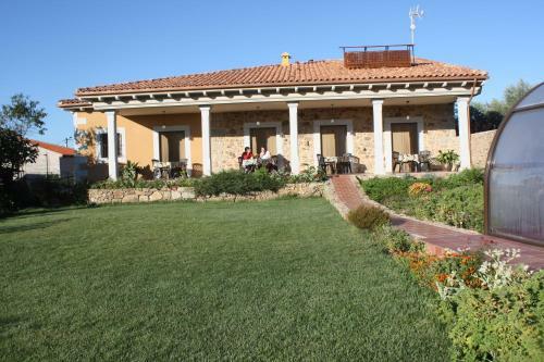 Apartamentos El Jardin Del Poeta