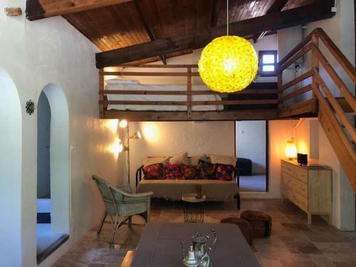 Charmante Maison De Vacances Sur Un Terrain De 4 Ha