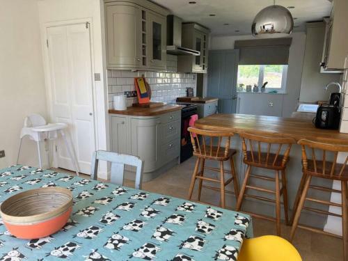 Home In Buckland Brewer Near Bideford