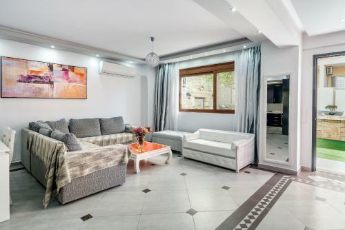 Vasili's Home - 5 Min From The City Ceter