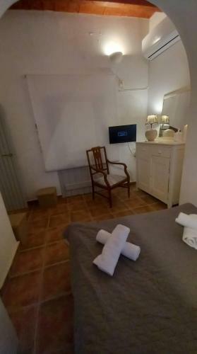 1836 Historic Stone House Goudianika