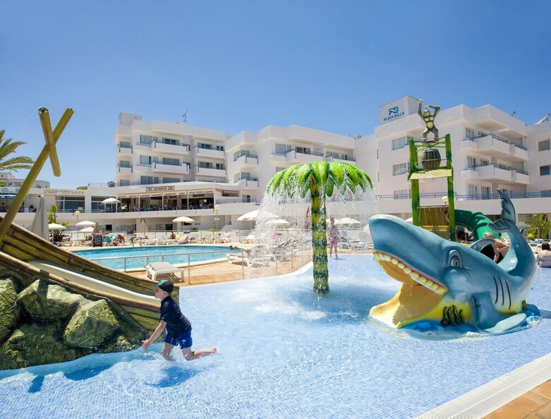Apartamentos Playa Bella