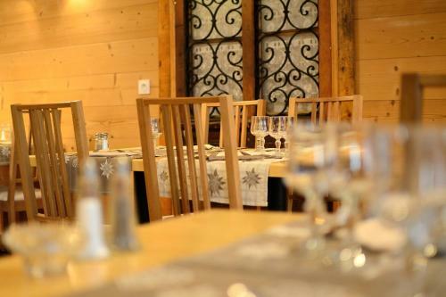 Chalet Et Hotel La Tarine