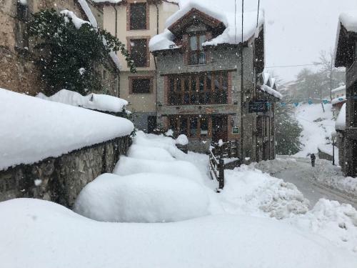 Hotel Rural Pe�a Castil