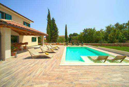 Villa Green Pearl