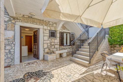 Hostal Matea Rooms