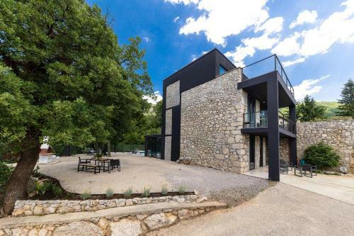Villa Arija