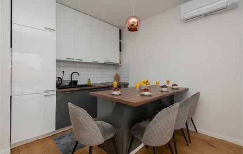 Awesome Apartment In Imotski With Wifi And 2 Bedrooms