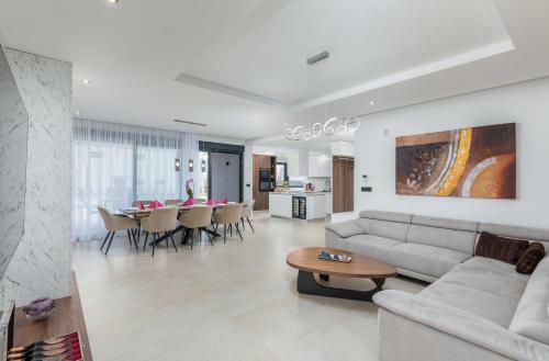 Villa Ana Skicini