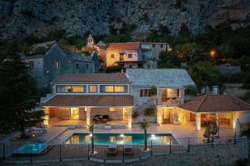 Villa Adriatic Stone Residence