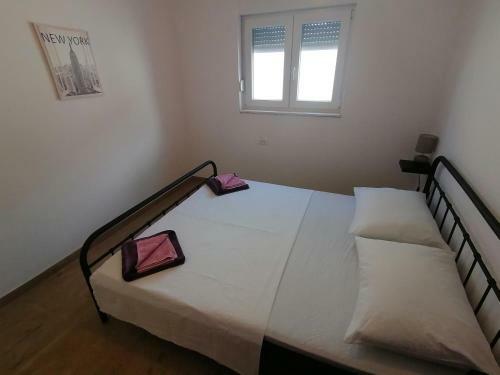 Apartamento Lovely 3 Bedroom Vacation Home With Pool