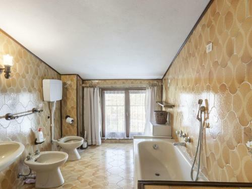 Inviting Apartment In Jadranovo With Balcony Terrace
