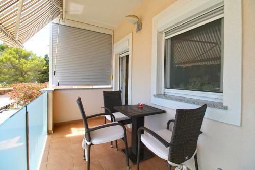 Hostal Apartment And Room Ramzija 2193