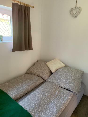 Lomb Apartman - G�rdony