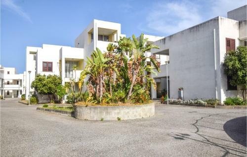 Beautiful Apartment In Isca Marina With 1 Bedrooms
