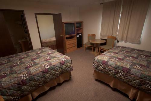 Falls Motel