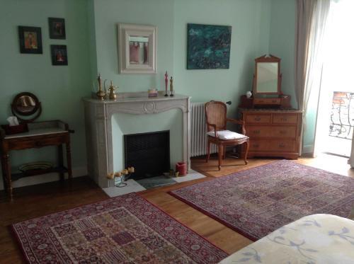 La Maison De La Riviere B&B