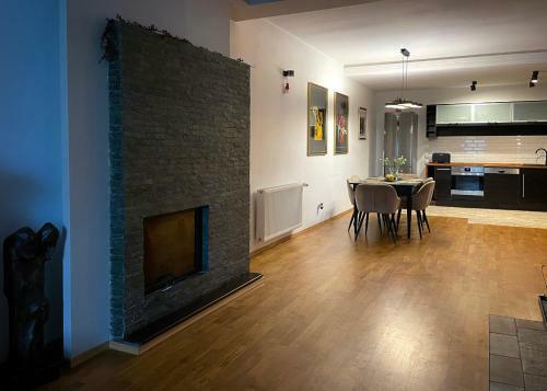 Przestronny Apartament W Centrum