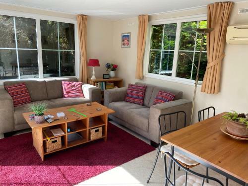 Ruim Privacyvol Chalet Met Overdekt Terras