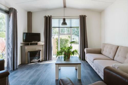 Chalet 140 - Goedereede - Not For Companies