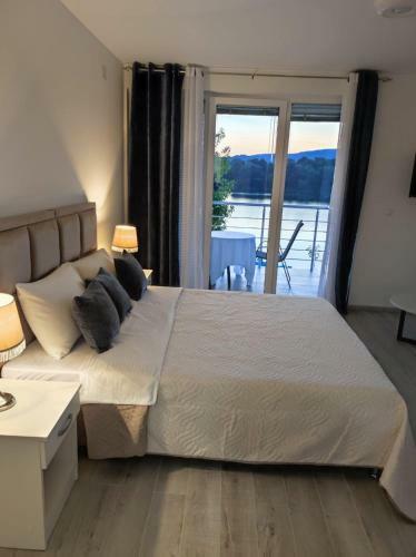Hostal Lago D'argento Sobe
