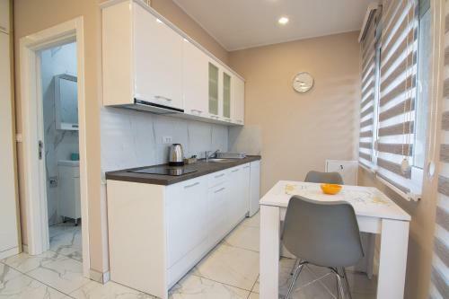 Jana Apartmani