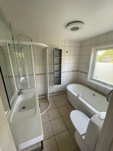 Villa Classic Swedish House 5 Min From The Beach