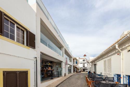 Frontline Seaview Apartment