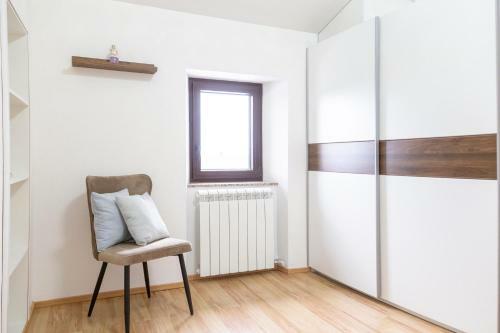 Apartments Milok