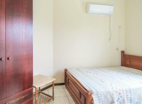 Apartamento Apto A Beira-mar Com Piscina Em Martim De Sa Sp